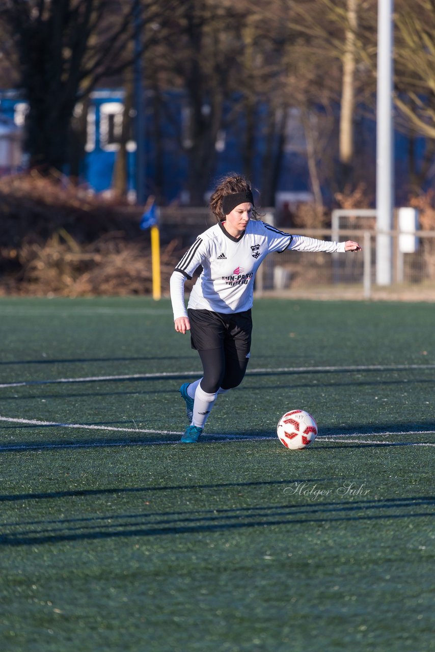 Bild 171 - Frauen SG Holstein Sued - SV Gruenweiss-Siebenbaeumen : Ergebnis: 0:2